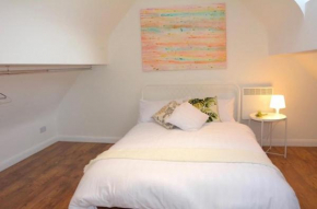 Beautiful 1-Bed Apartment situated in a mansion